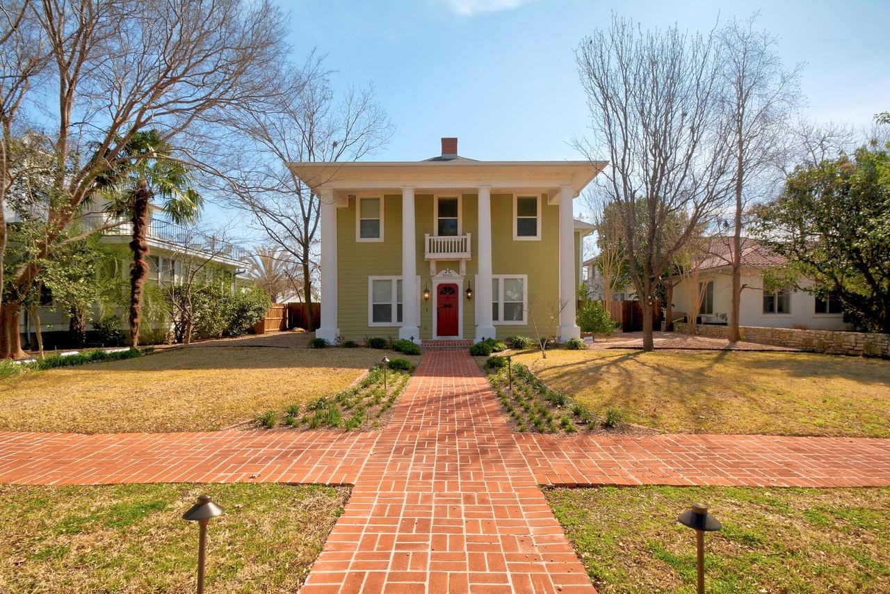 3005 Washington Sq #NA - Photo 2 of 28