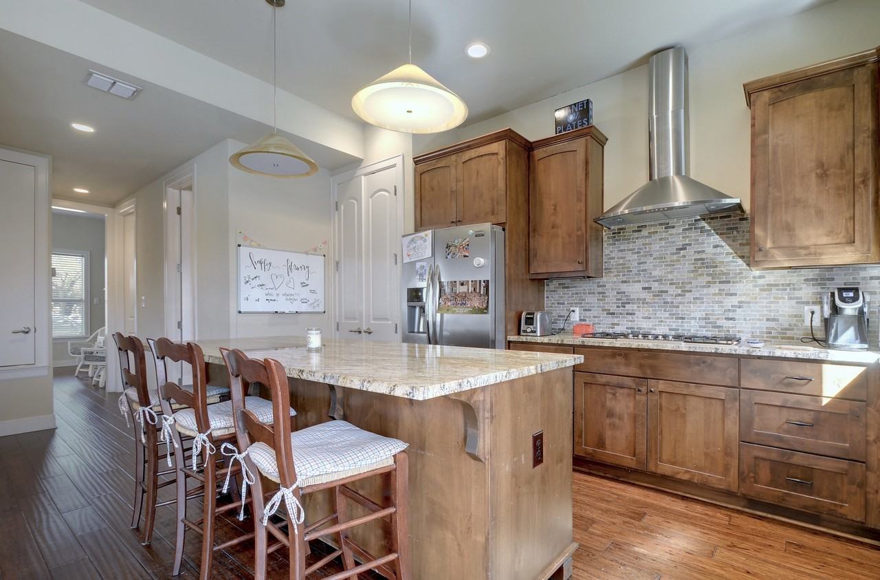 3005 Washington Sq #NA - Photo 5 of 28