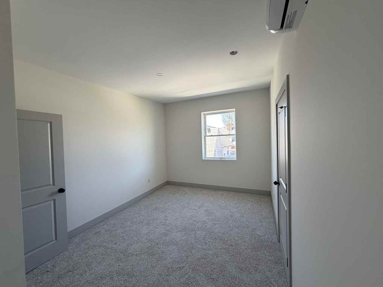 14 W Main St #G - Photo 5 of 5