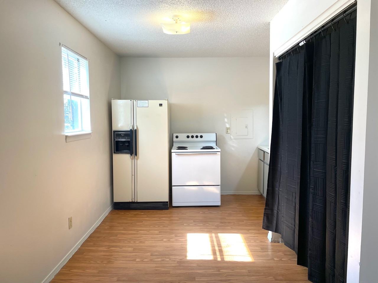 804 Parker Ave #4 - Photo 2 of 14