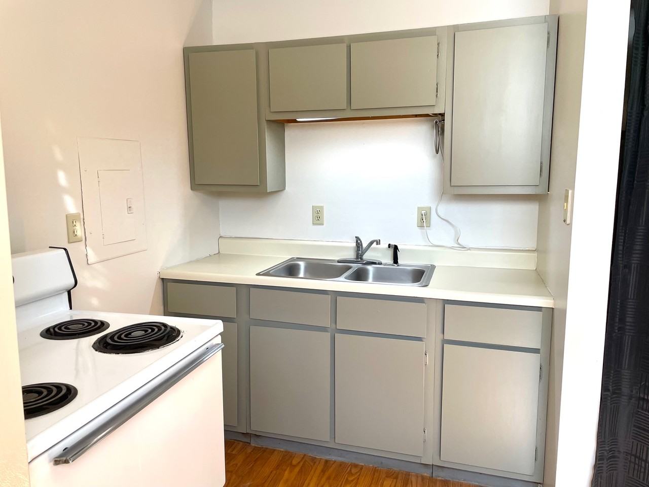 804 Parker Ave #4 - Photo 3 of 14