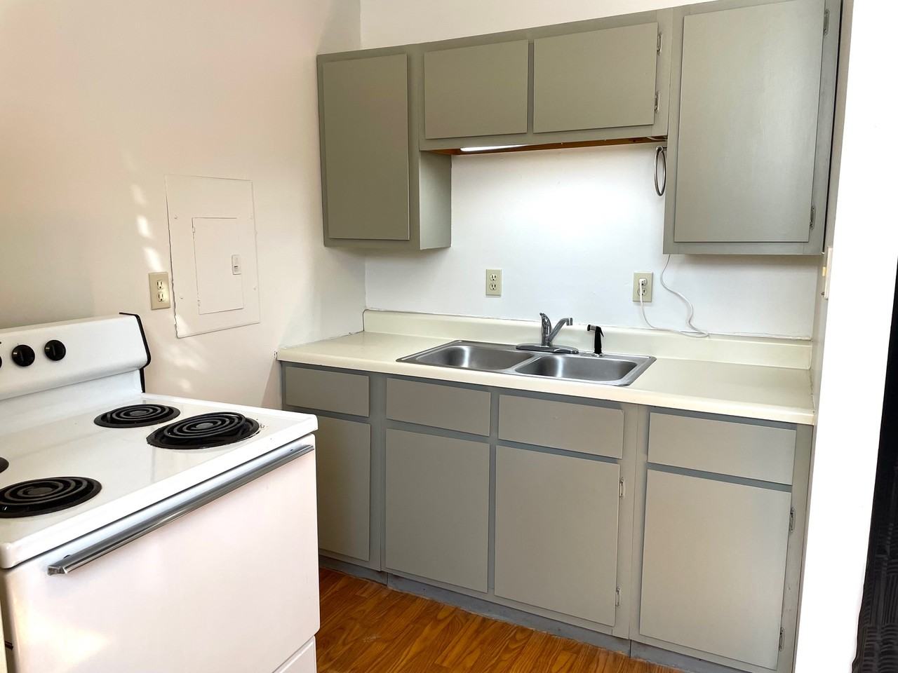 804 Parker Ave #4 - Photo 4 of 14