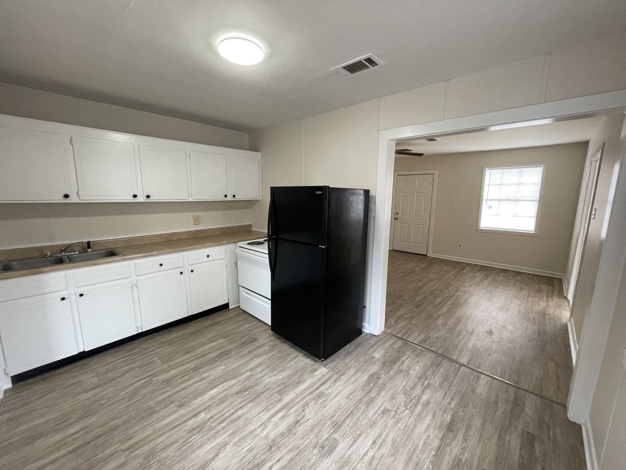 3900 Park Blvd #NA - Photo 5 of 11