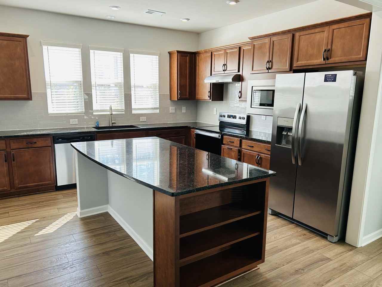 1010 Eight Knot Ct #NA - Photo 4 of 23