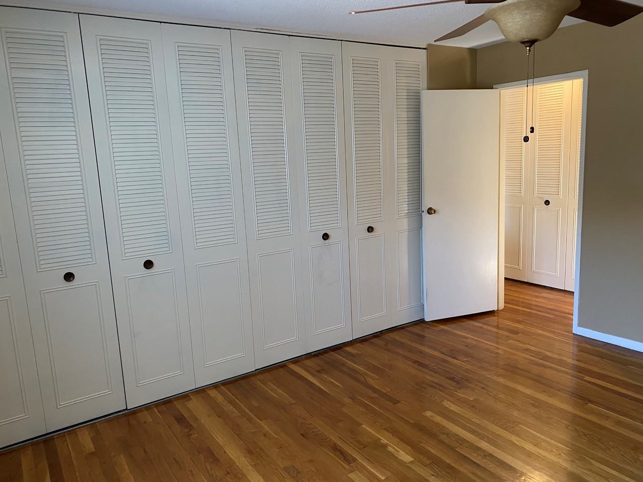 8 Regency Park Dr #8 - Photo 7 of 15