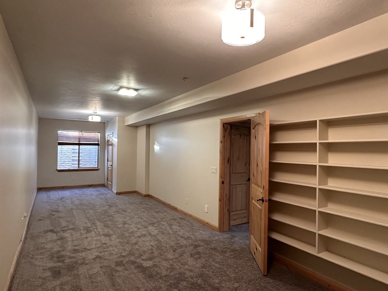 11521 S Black Forest Dr #NA - Photo 7 of 20