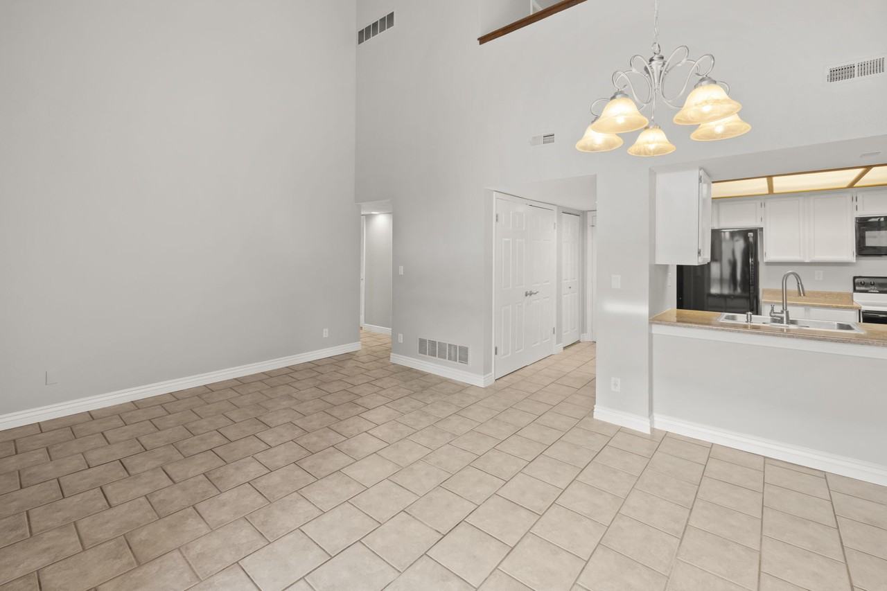 144 W Rockrimmon Blvd #302 - Photo 7 of 34