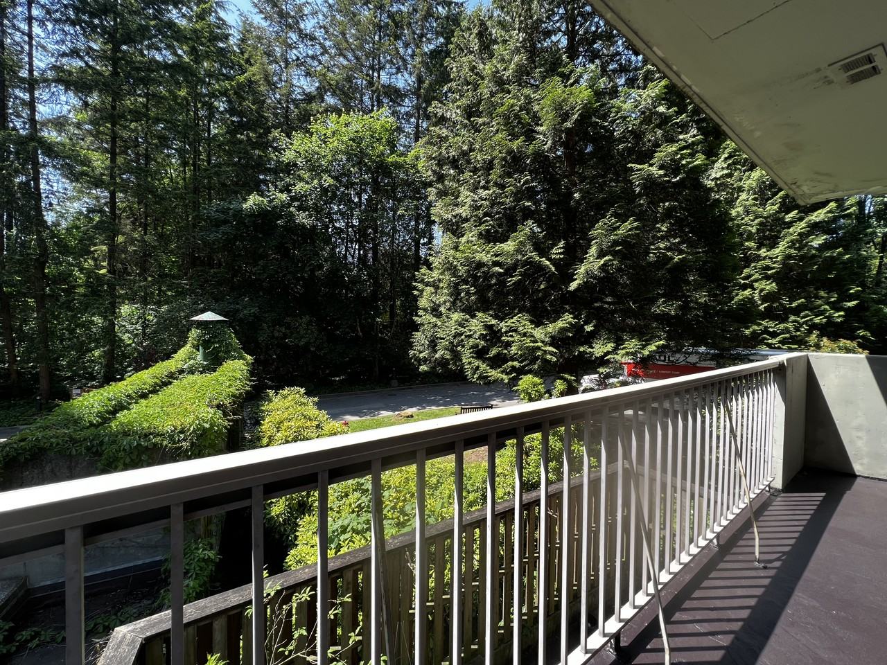 2020 Fullerton Avenue #208 - Photo 5 of 20