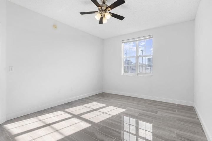 616 Clearwater Park Road - Photo 6 of 8