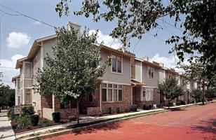 featured image of 251 Carron St #NA