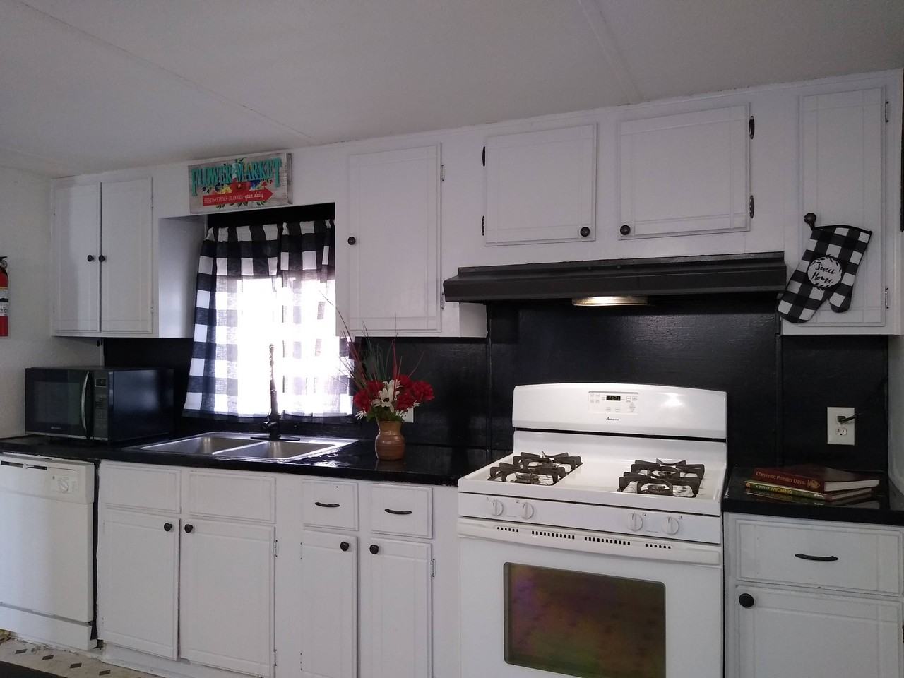 181 N Adams St #NA - Photo 3 of 16