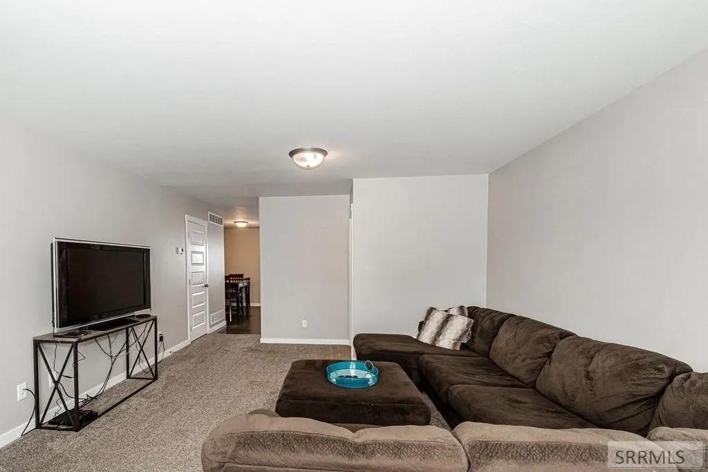 780 Trails End #1 - Photo 5 of 25