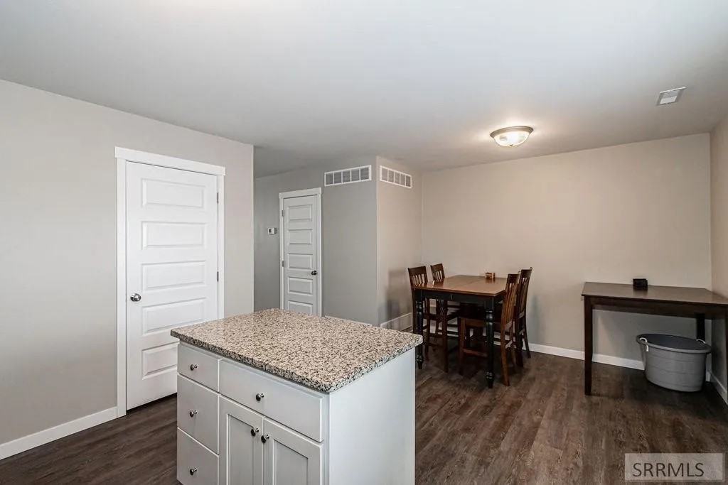 780 Trails End #1 - Photo 7 of 25