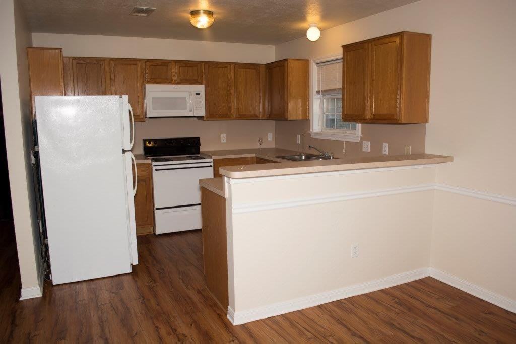 1210 Webhollow Cir #A - Photo 3 of 17