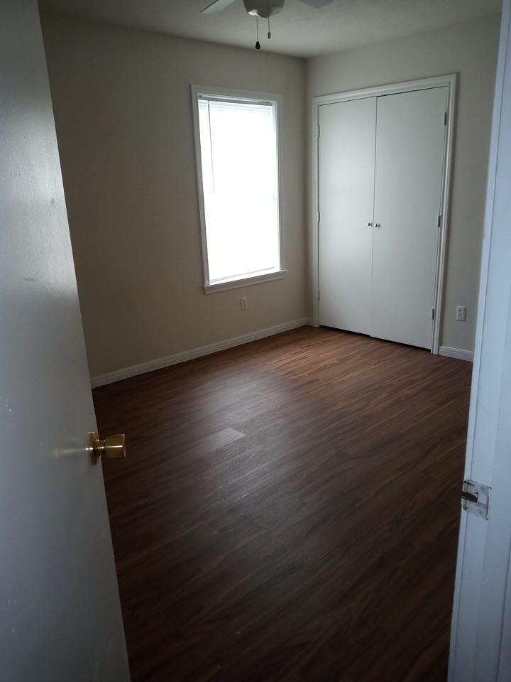 1210 Webhollow Cir #A - Photo 5 of 17