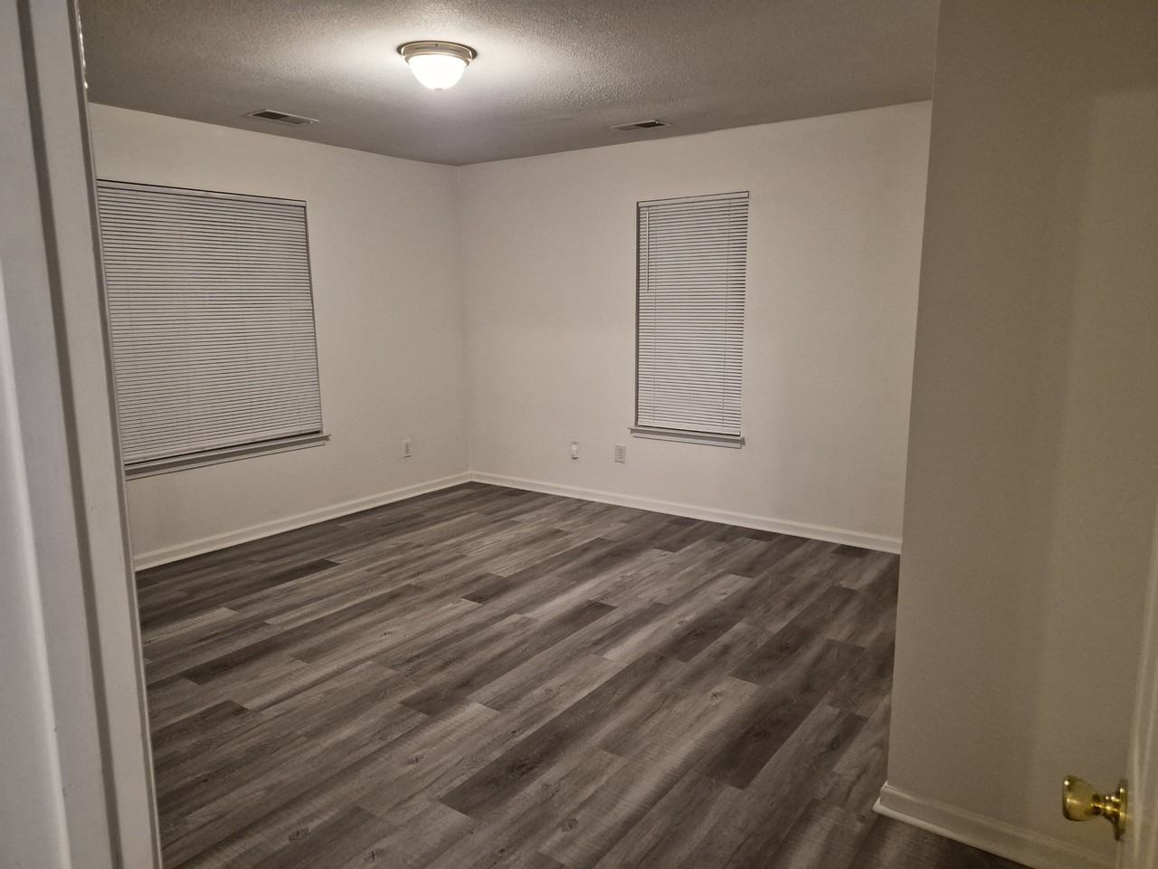 7003 Coble Ave #NA - Photo 6 of 9