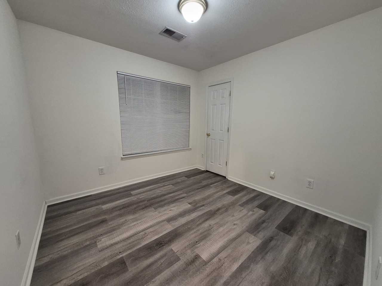 7003 Coble Ave #NA - Photo 7 of 9