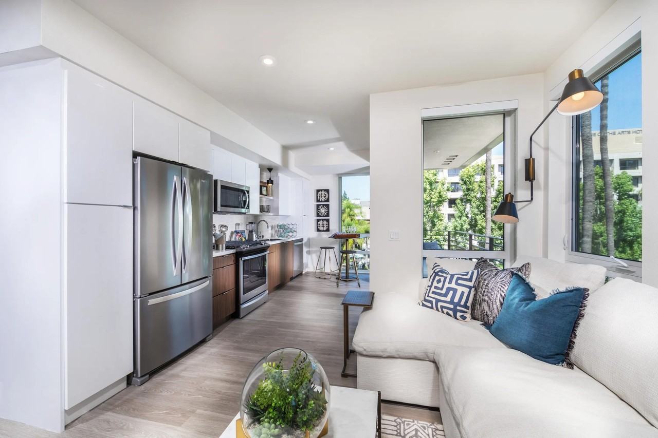580 Anton - Photo 2 of 47