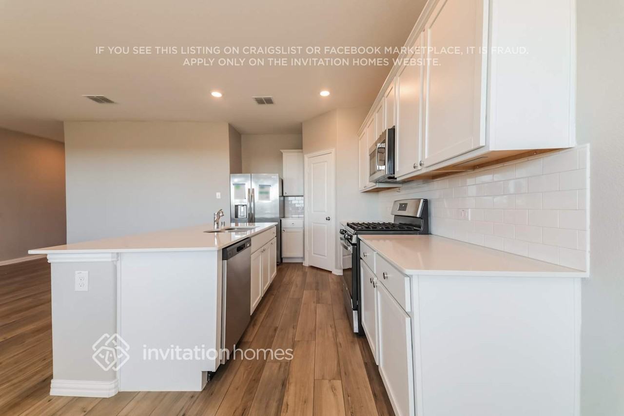 1237 Sequoia Ln - Photo 7 of 16