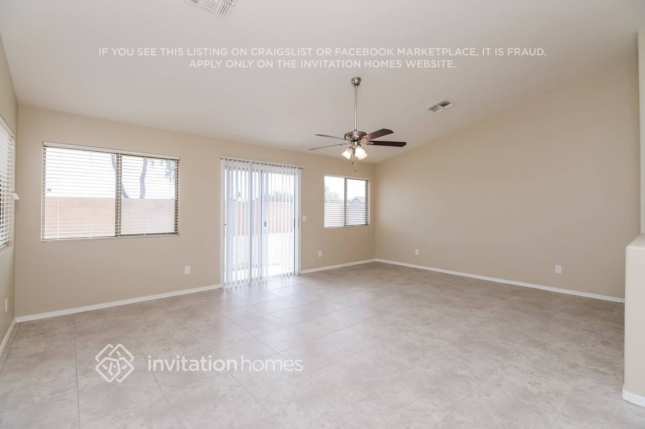 30459 N Maple Chase Dr - Photo 4 of 21