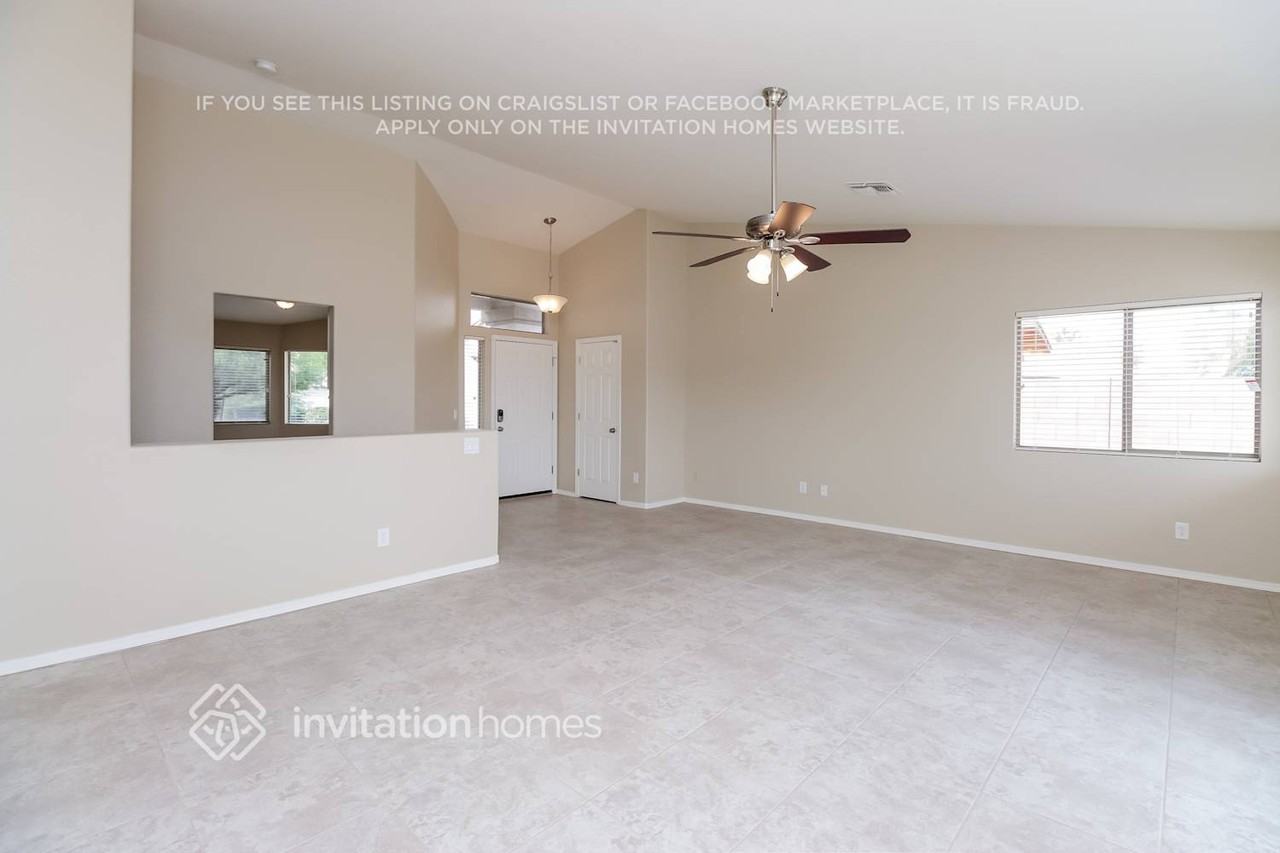 30459 N Maple Chase Dr - Photo 5 of 21