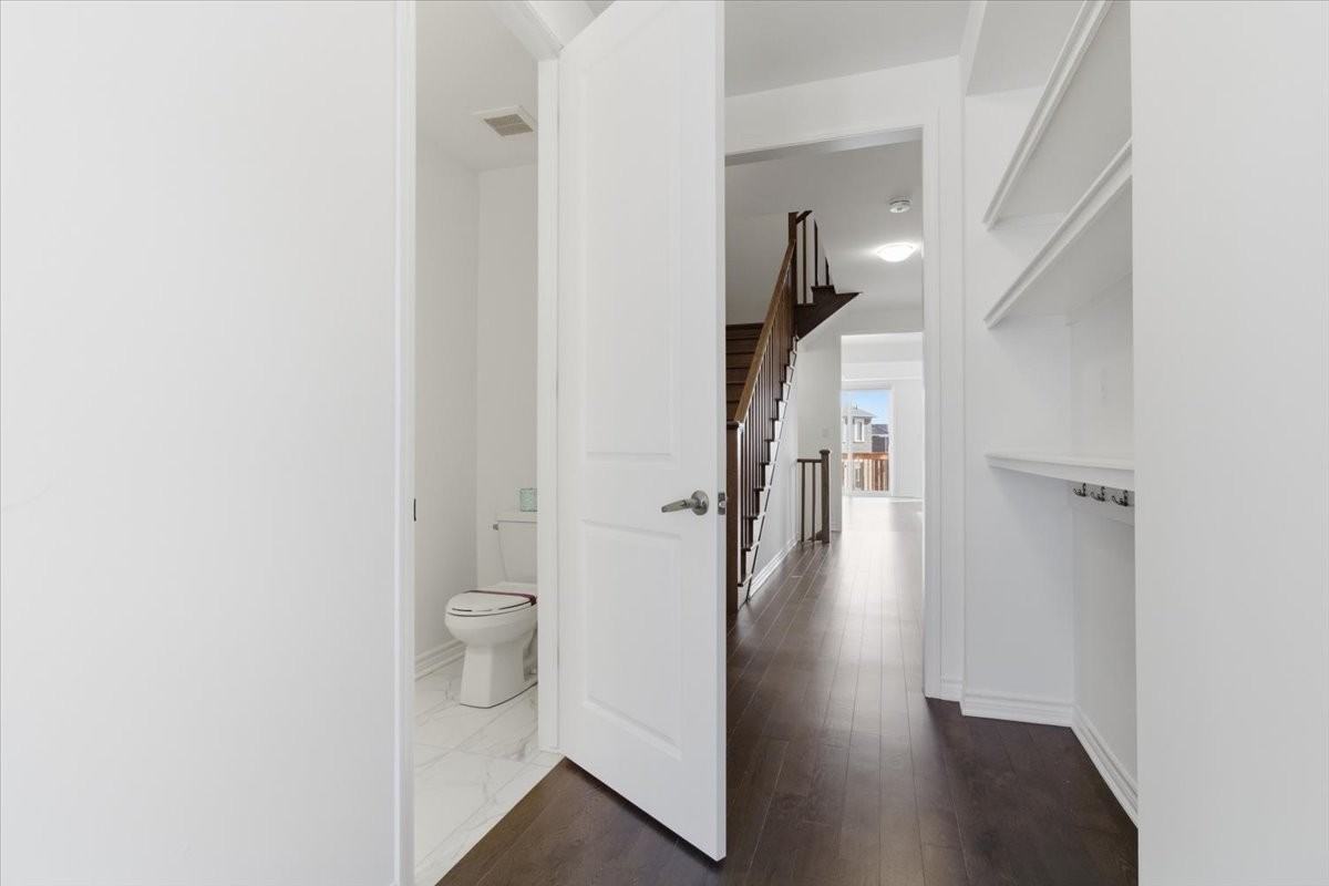 3381 Salt Springs Drive - Photo 3 of 18