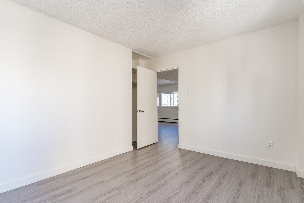 Valley Ridge Tower - Photo 4 of 12