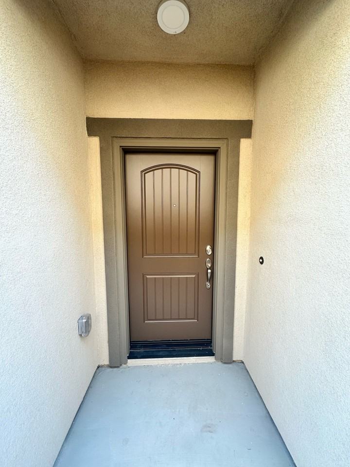 158 N Sutter Ave #1 - Photo 3 of 25