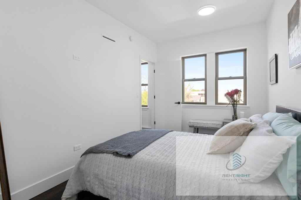 1553 W Hollywood Ave #1553-202 - Photo 6 of 20