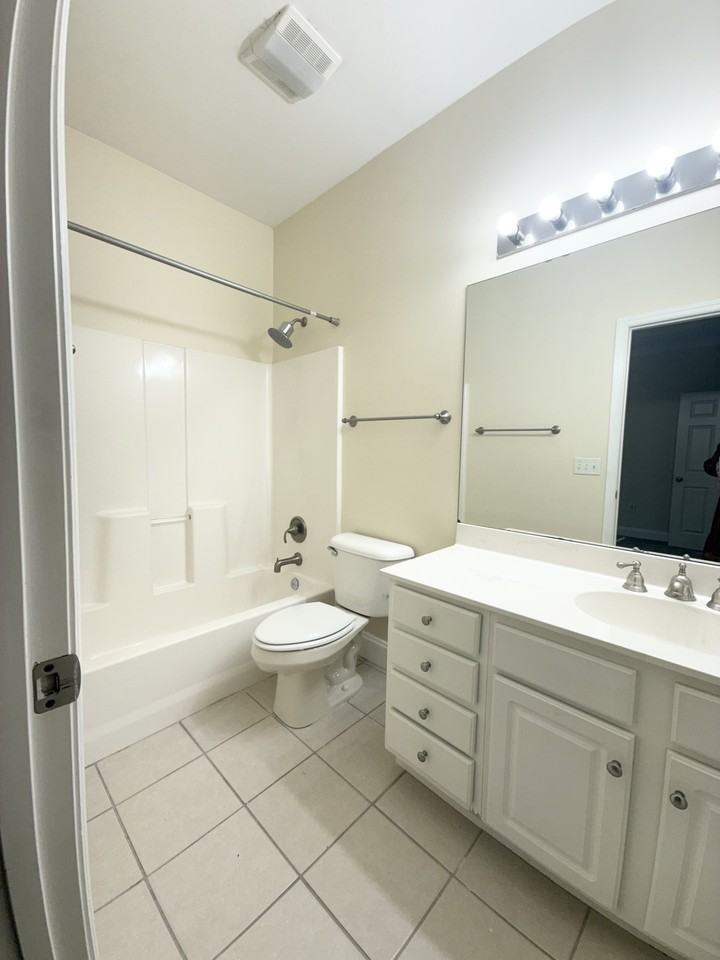 4 Applemint Ln #1 - Photo 7 of 13