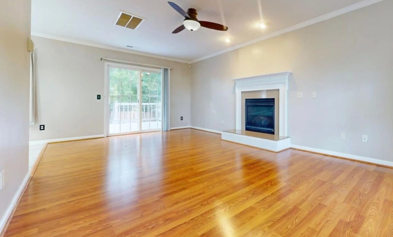 10 Valley View Ct #1 - Photo 3 of 32