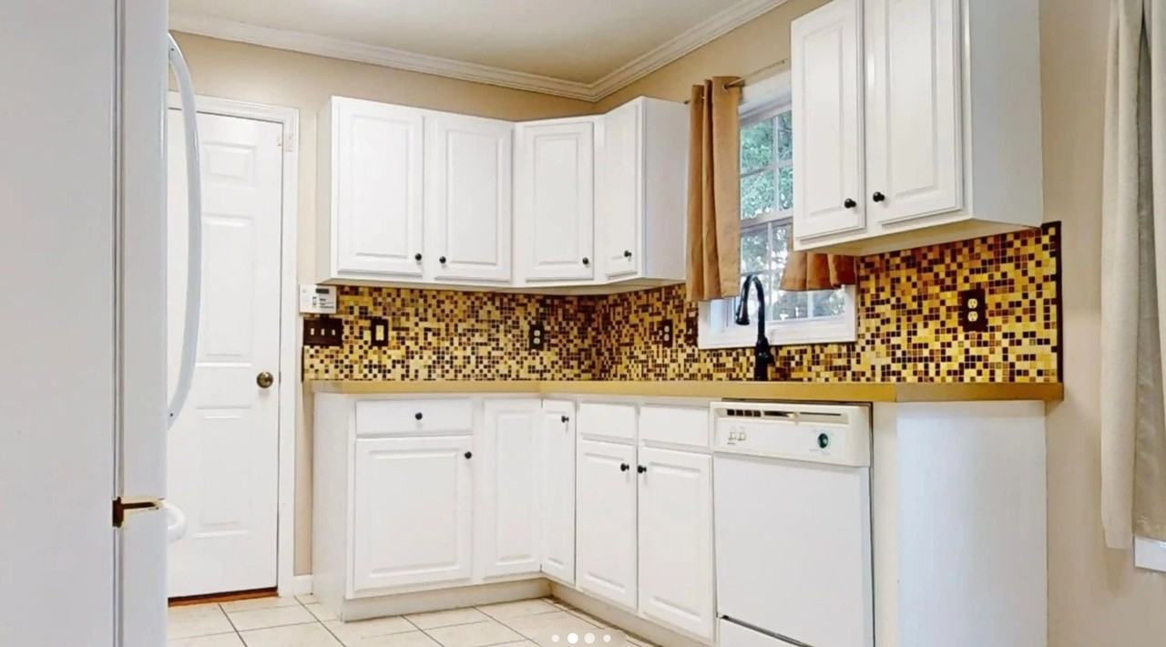 10 Valley View Ct #1 - Photo 7 of 32