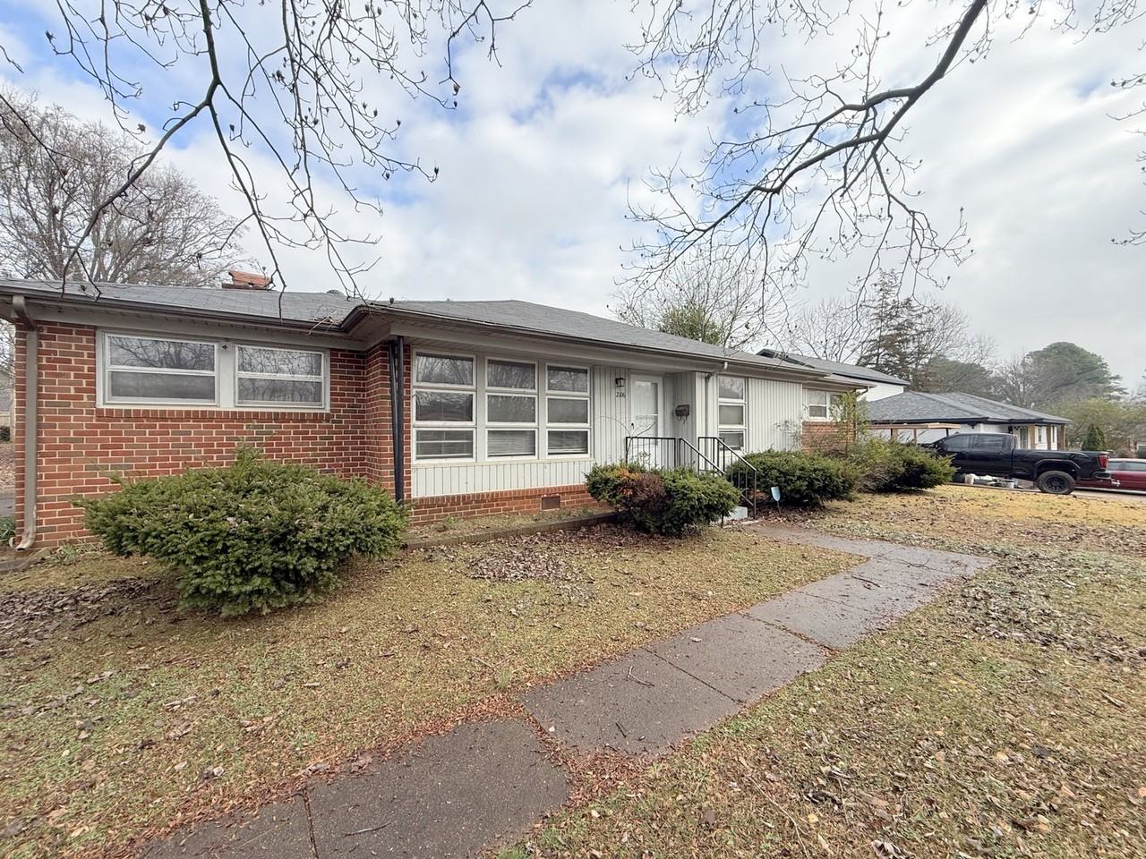 2106 Sullivan Rd Nw #1 - Photo 2 of 27