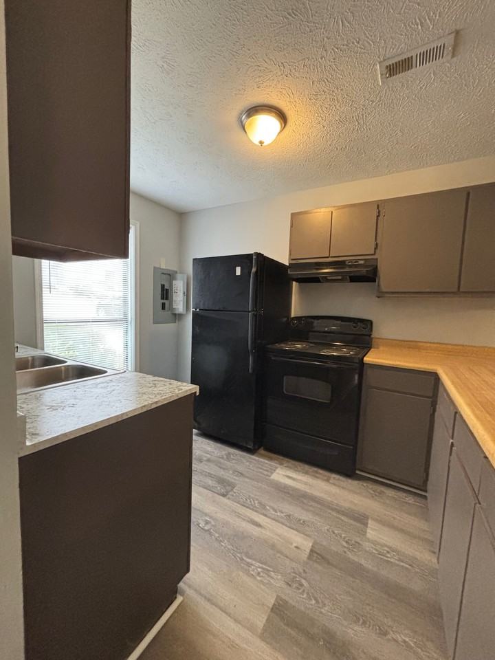 Aftonshire Drive 5713 - 1 #1 - Photo 7 of 16