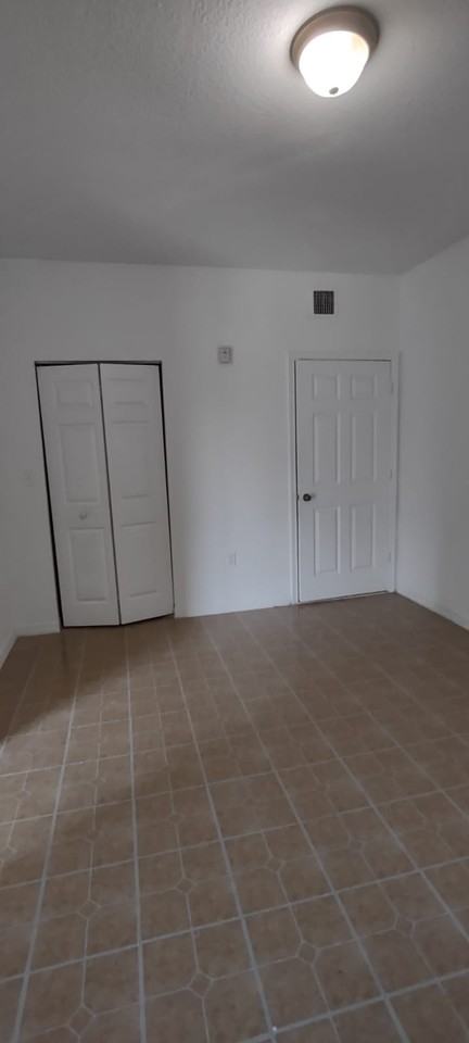 6940 Nw 179th St #1 - Photo 6 of 22