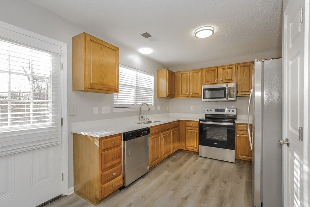 2601 Clarencefield Dr - Photo 7 of 16