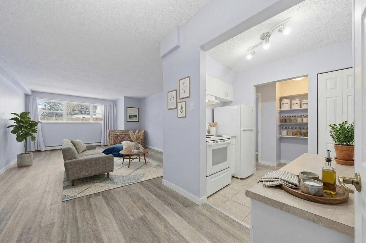 205 N - Photo 3 of 9