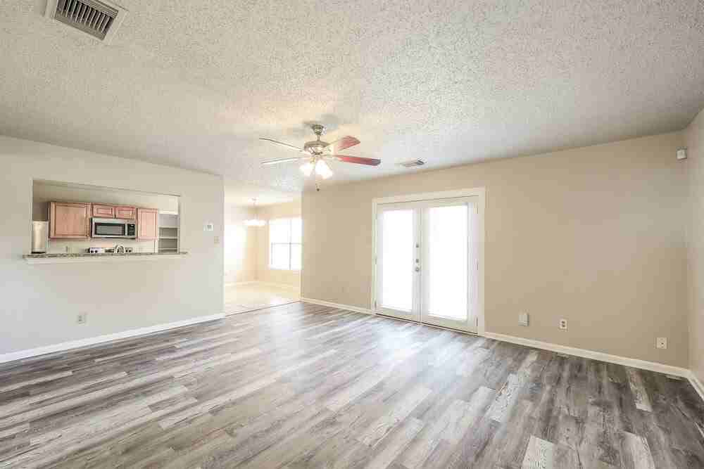 9771 Criswell Crk - Photo 5 of 17