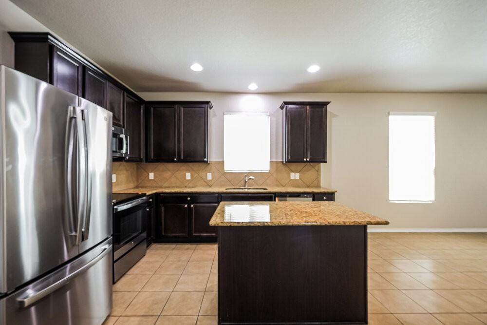 7811 Paraiso Crst - Photo 7 of 16