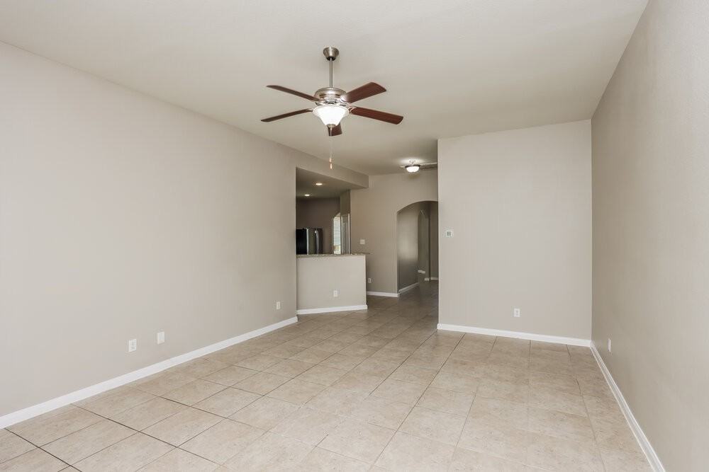 1017 Princewood Dr - Photo 5 of 16