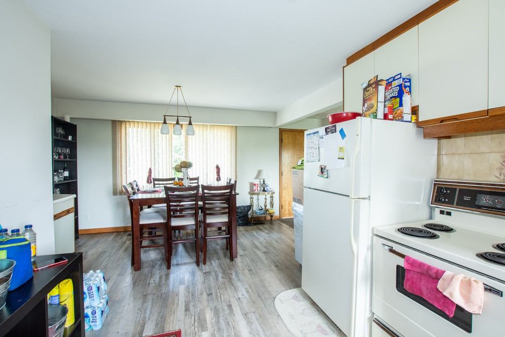 152 Stone Church Rd E - Photo 5 of 14