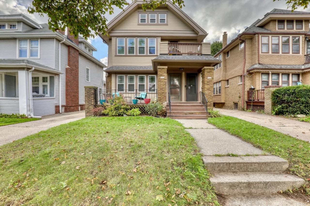 5113 W Wisconsin Ave - Photo 6 of 10