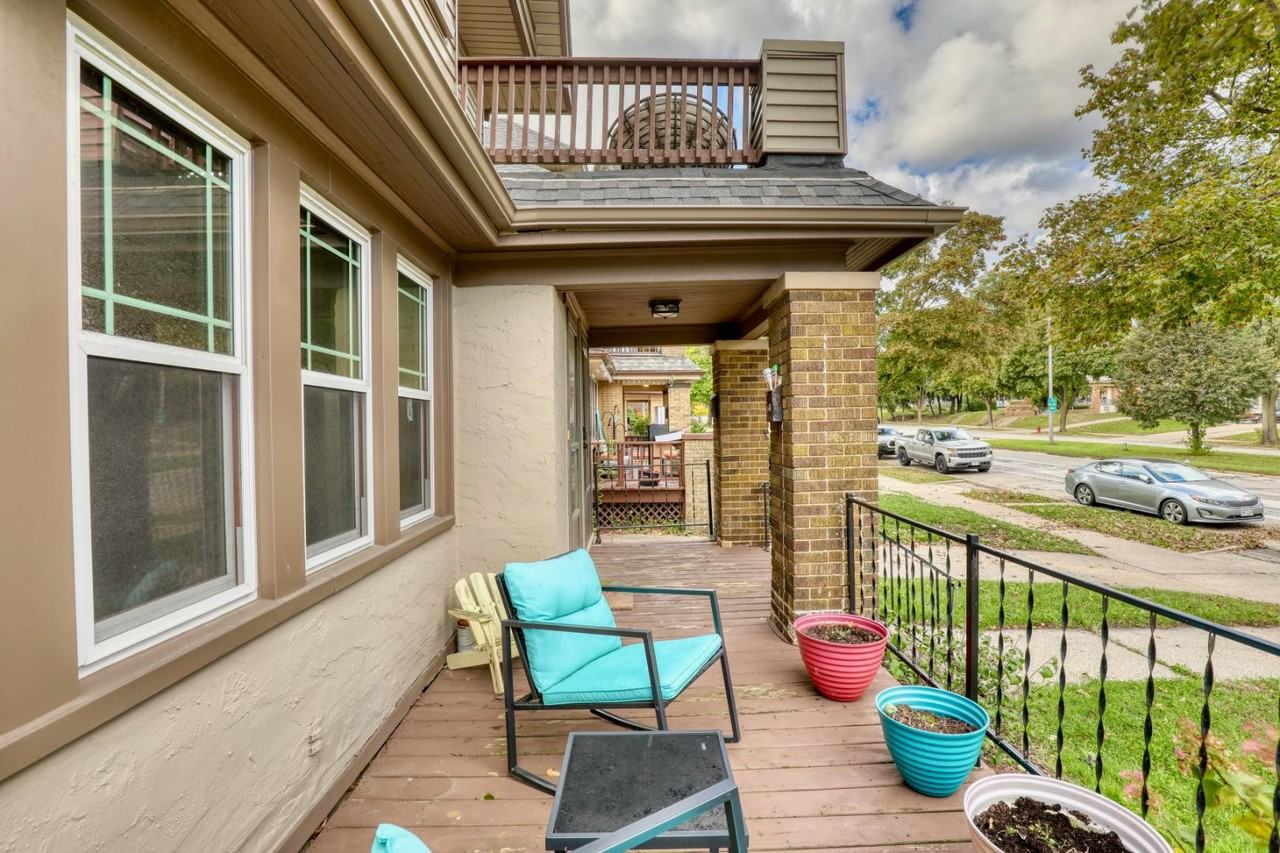 5113 W Wisconsin Ave - Photo 7 of 10