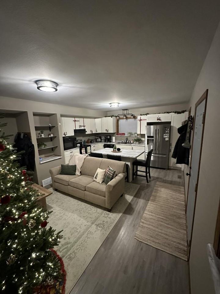 118 N Wisconsin St - Photo 3 of 3