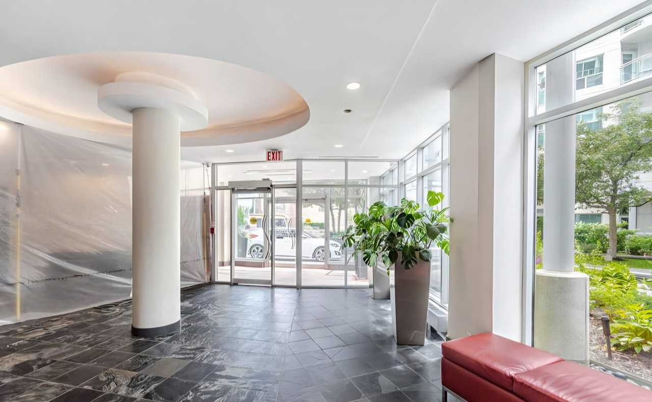 600 Queens Quay West #221 - Photo 2 of 26