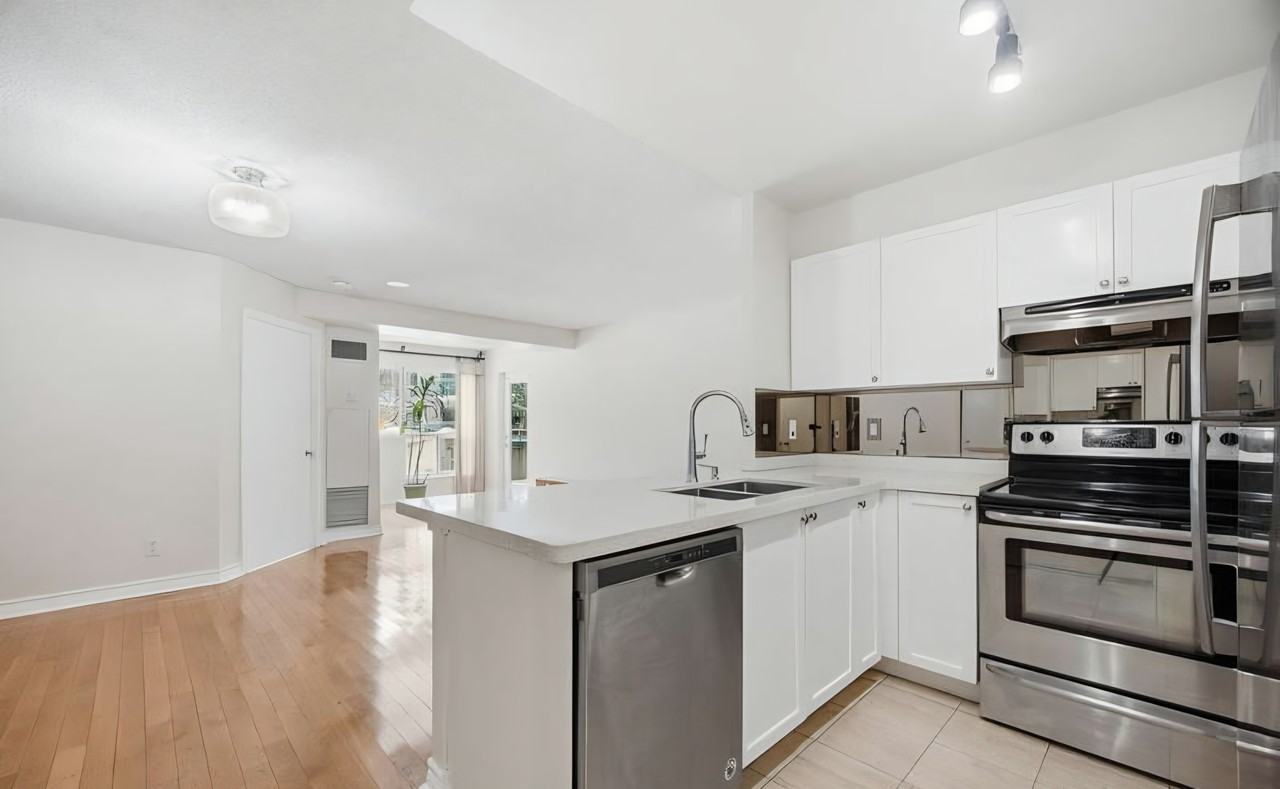 600 Queens Quay West #221 - Photo 6 of 26