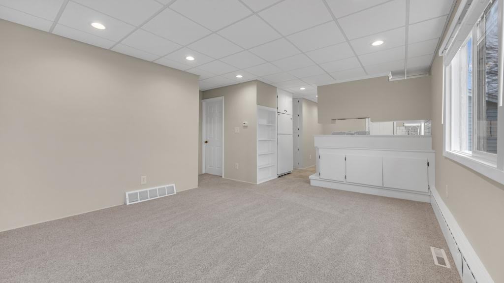 1526 Ontario Ave, Sheboygan - Photo 4 of 10