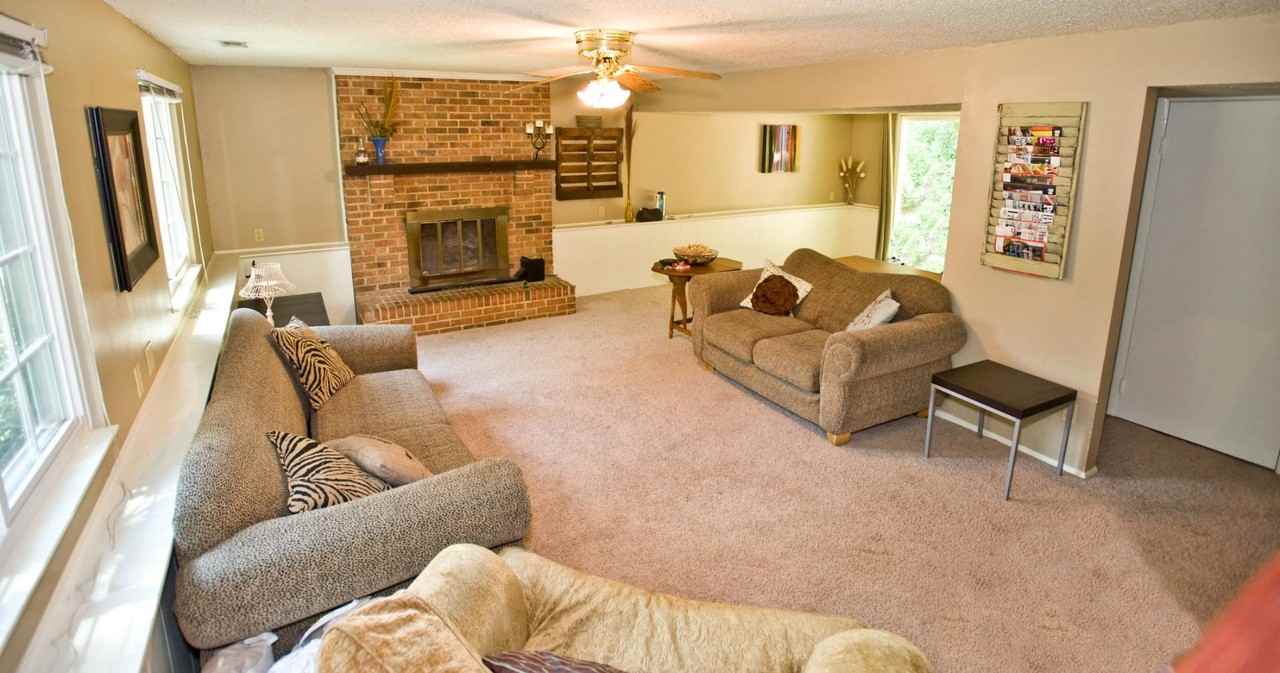 1635 Van Dyke Dr - Photo 3 of 20