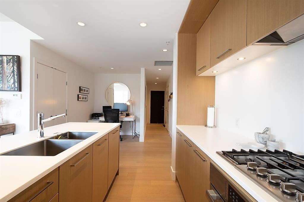 5115 Cambie Street #2xx - Photo 2 of 13