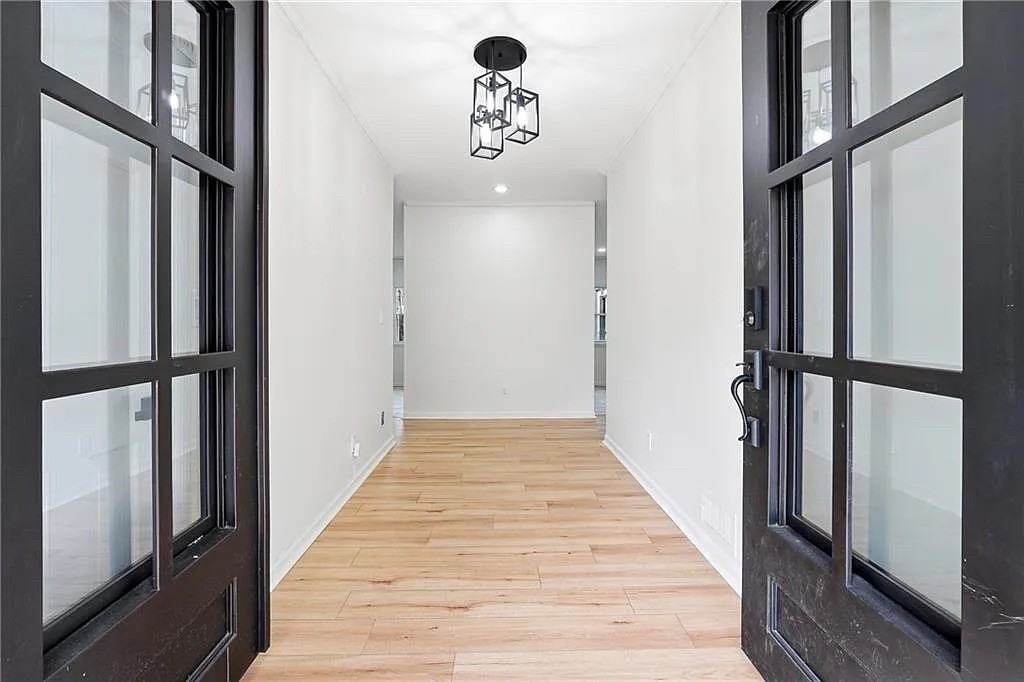 125 River Park Dr - Photo 5 of 34